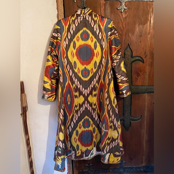 Reversal duster from Afghanistan with the initials or N. R. made from silk Ikat - Picture 12 of 16